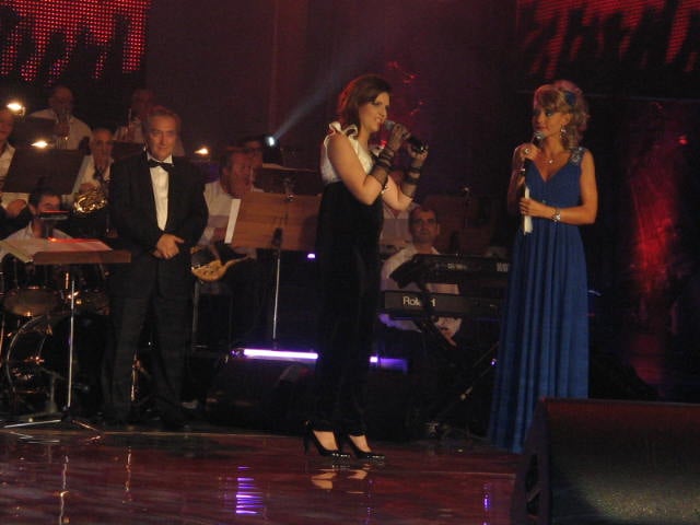Împunsături şi emoţii pe scena Festivalului Mamaia 2010