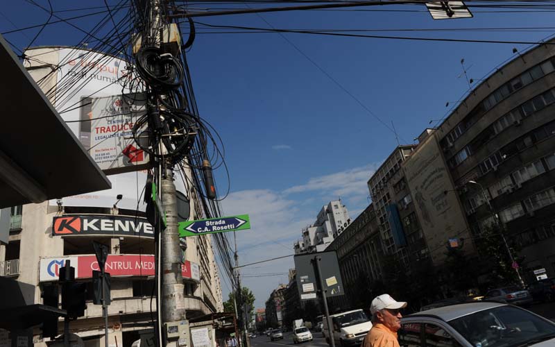 Netcity se grăbeşte încet