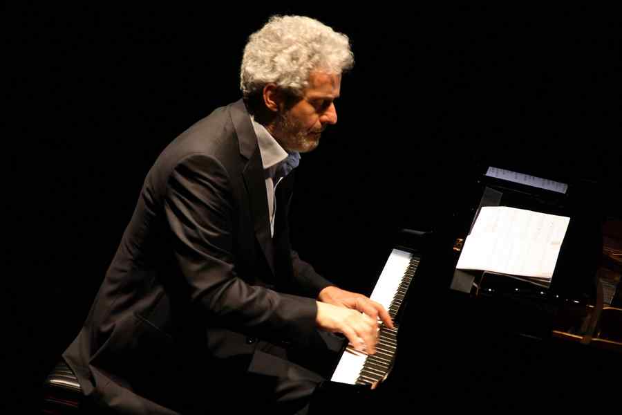 Muzica toamnei pentru melomani, la noi şi în lume