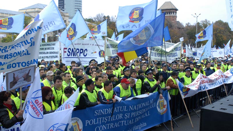 Demonstraţie de proporţii sau revoltă?
