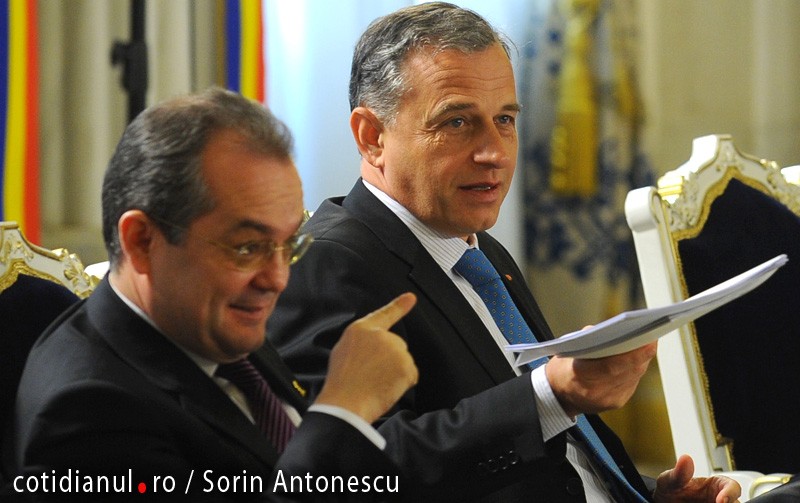 Emil Boc şi-a dat trei autogoluri de zile mari