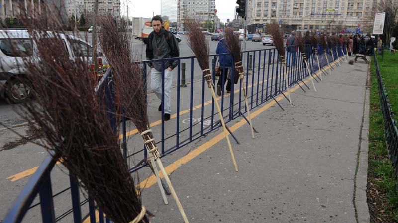 Romii din România protestează