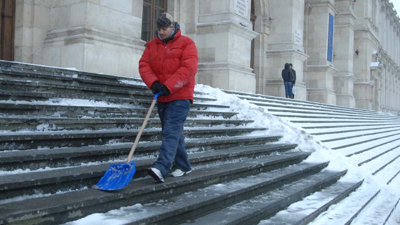 Prima ninsoare în Bucureşti