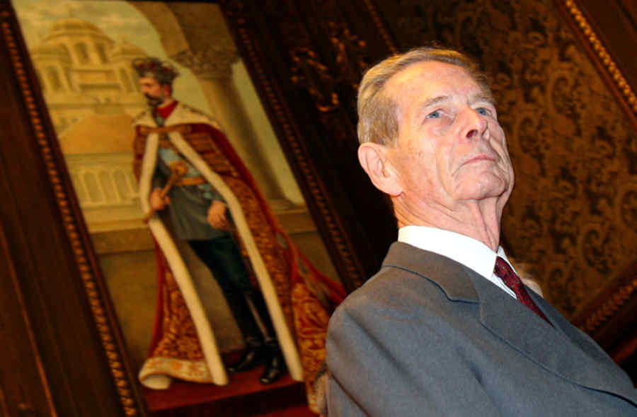 De ce nu a fost organizat referendum pentru revenirea la monarhie