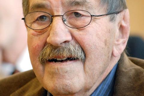 Gunter Grass: Puterea nucleară a Israelului ameninţă pacea mondială