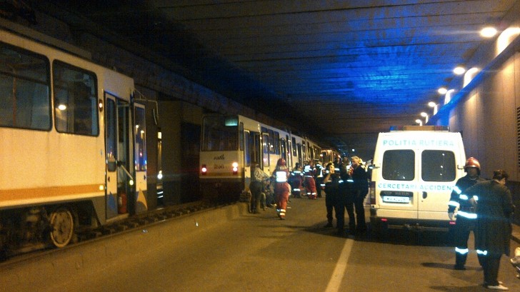 Accident de tramvai cu zeci de răniţi în Pasajul Lujerului