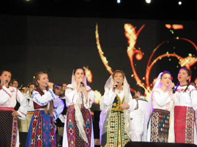 Privighetoarea Dobrogei, Elena Roizen, recital in memoriam la Mamaia Folclorică 2012 / Foto: Cristian OPREA
