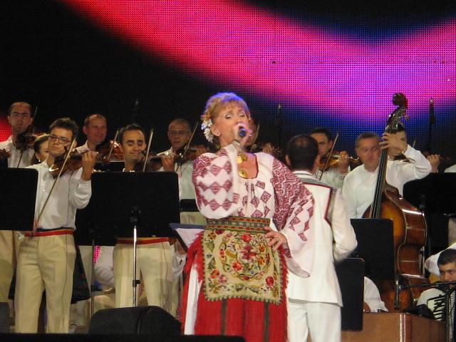 Magica LIA LUNGU, recital la Mamaia Folclorică 2012 / Foto: Cristian OPREA