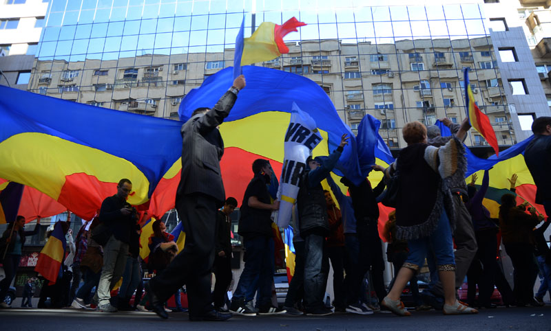 Manifestaţie de amploare în Capitală pentru unirea Basarabiei cu România