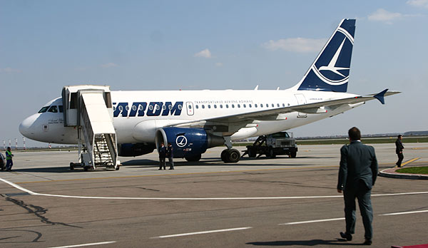 O aeronavă TAROM a ieşit de pe pistă la Bacău