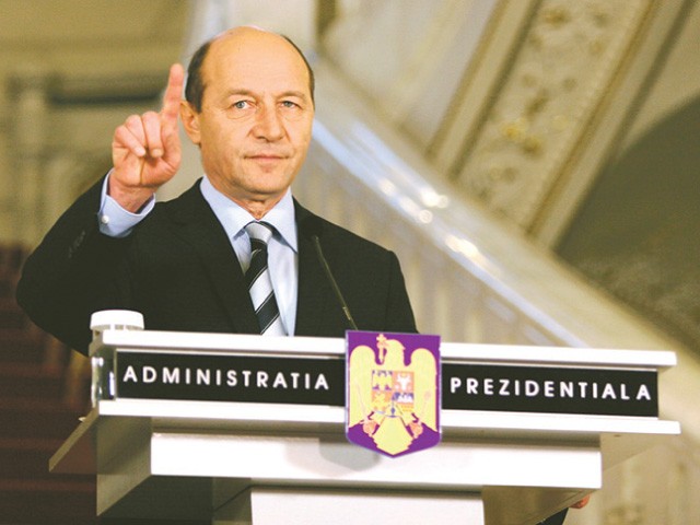 Mircia Gutău: Nu se poate vorbi de graţiere, Băsescu nu intervine nici pentru maică-sa