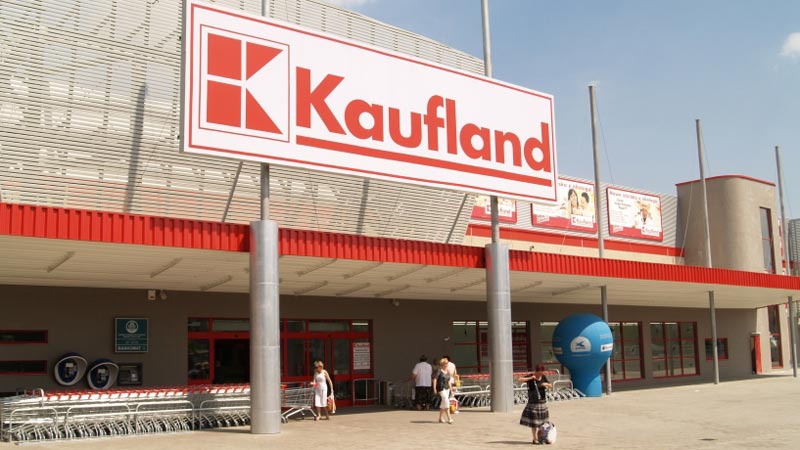 200 lei, o înjurătură în supermarket