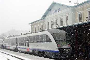CFR Călători anulează miercuri şi joi 11 trenuri din cauza condiţiilor meteorologice nefavorabile