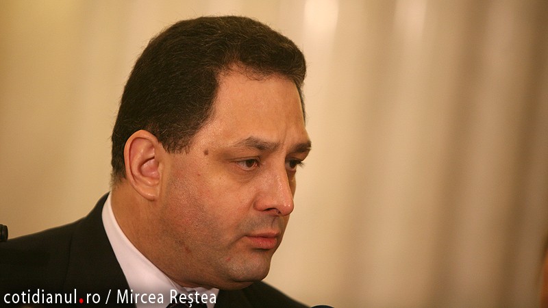 Liderii PSD au evitat discutarea propunerii lui Vanghelie de excludere a lui Rus şi Dâncu