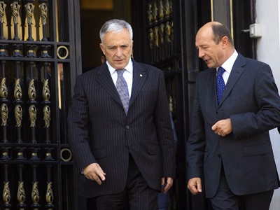 Băsescu recunoaste meritele BNR