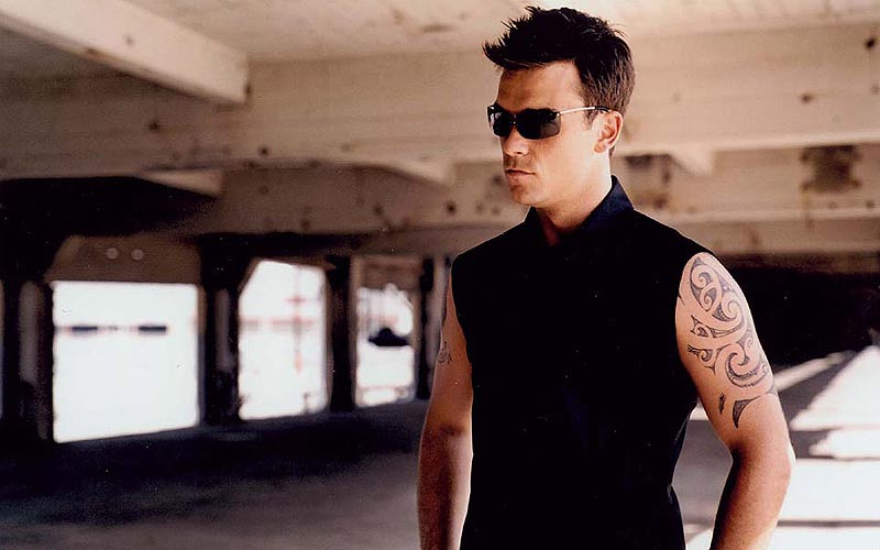 Robbie Williams se căsătoreşte de Valentine’s Day?