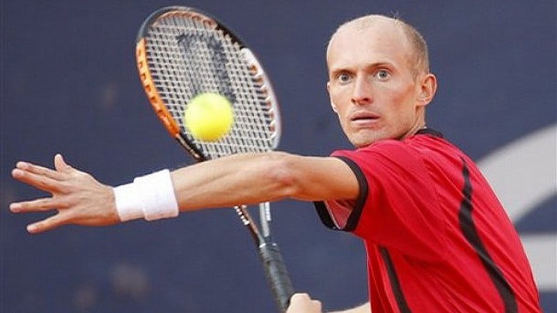 Nikolai Davidenko a câştigat turneul de la Doha după ce l-a învins în finală pe Nadal