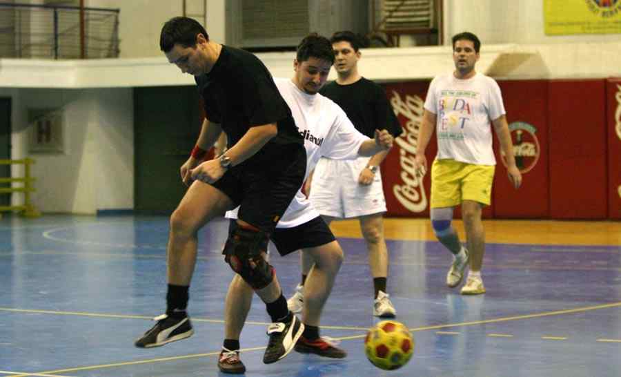 Ponta introduce în şcoli materia fotbal