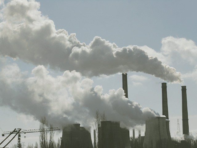 Statul poate obține 1,7 miliarde euro din vânzarea de certificate de poluare