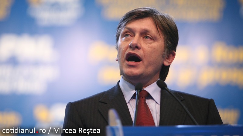 Antonescu: Dacă Băsescu nu ar accepta o nouă majoritate, l-am suspenda
