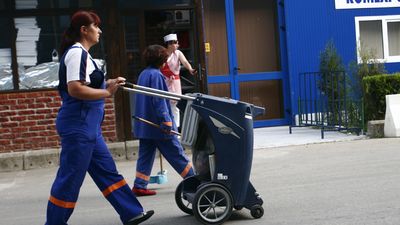 Protest al angajaţilor de la Urban, nemulţumiţi că nu şi-au primit salariile