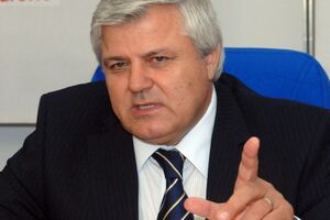 Directorul RATB, Gheorghe Aron, schimbat din funcţie