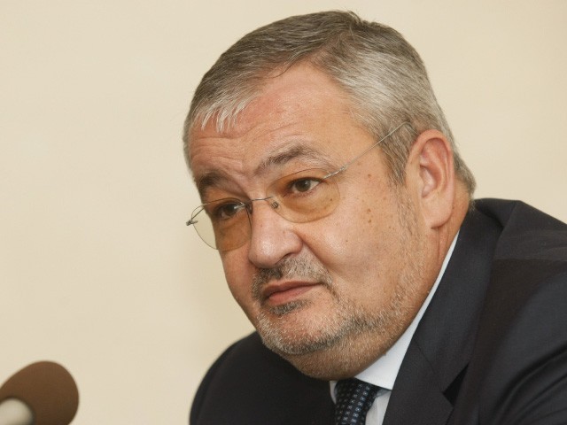 Băncile nu mai vor să-l împrumute pe Vlădescu
