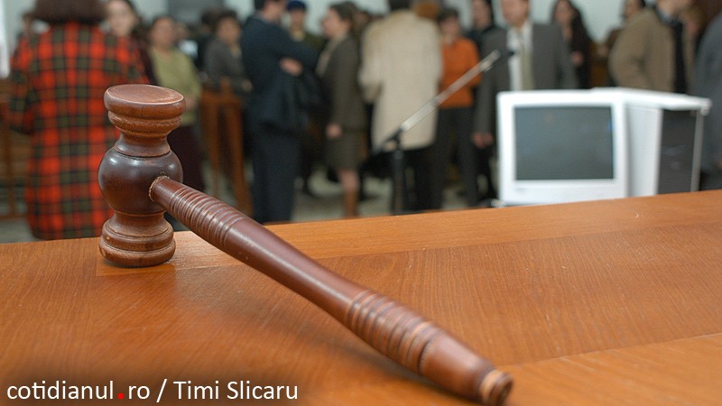 Plângerea Ministerului Justiţiei împotriva unui magistrat bucureştean, pe lângă lege