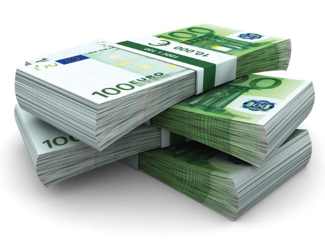 Euro se depreciază pe interbancar până la 4,23 lei