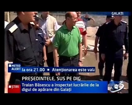 Băsescu: Adun debitul Prutului, Siretului şi Dunării şi nu-mi dă inundaţie