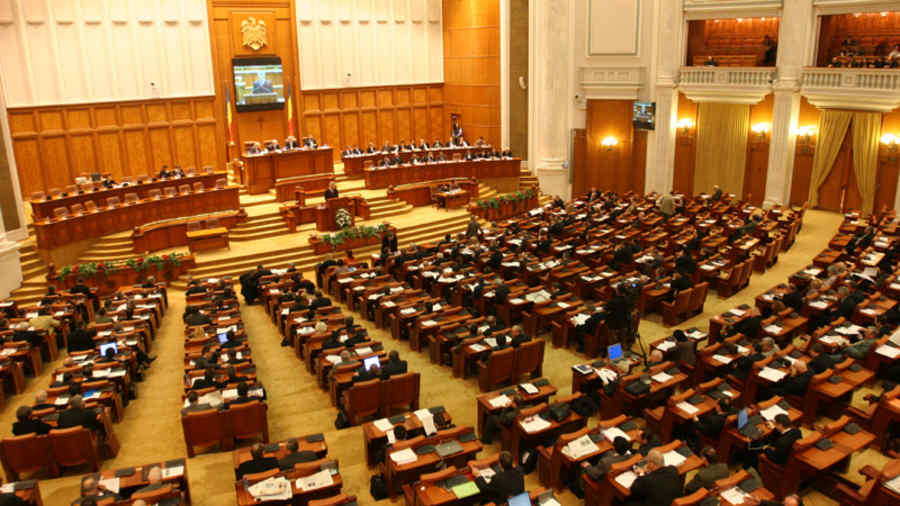 Parlamentarii au cheltuit 91.000 de euro în deplasări externe, în aprilie