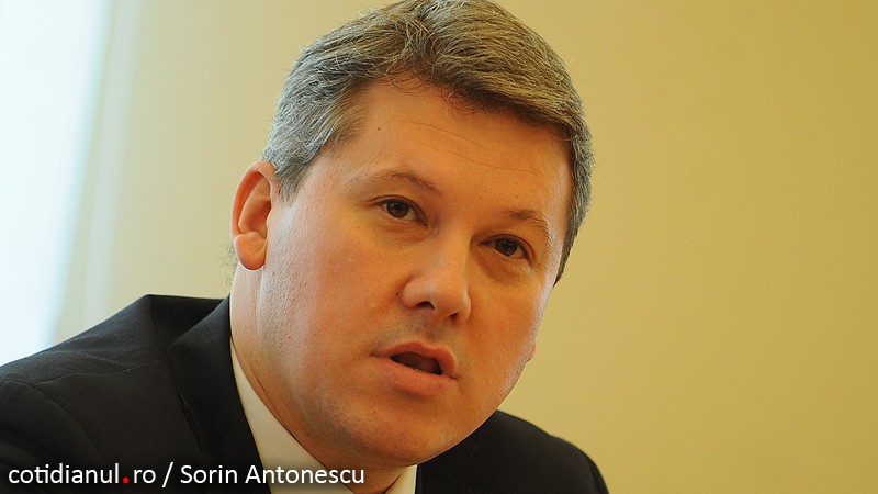 Disponibilizări la ministerele Agriculturii şi Justiţiei