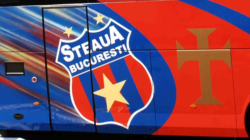 Steaua – „Trup şi suflet pentru culori”