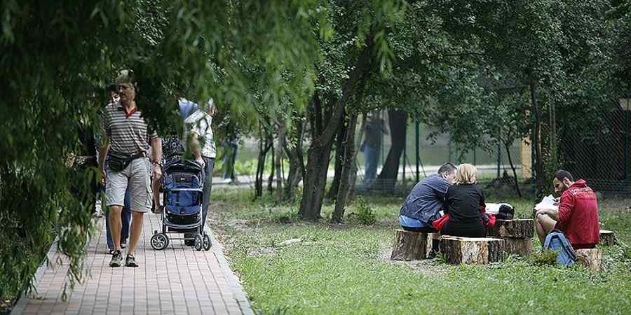 Liviu Negoiţă continuă dezmăţul cu amenajarea locurilor de joacă