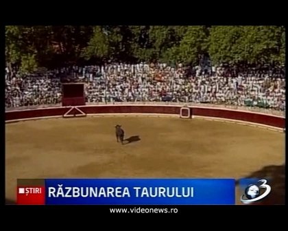 Un taur a sărit în mijlocul spectatorilor în timpul coridei