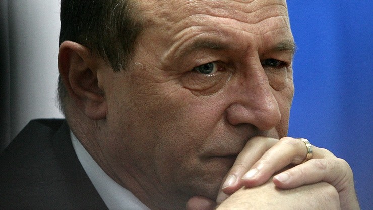 Băsescu se întoarce la partide pentru consultări despre bugetul pe 2011
