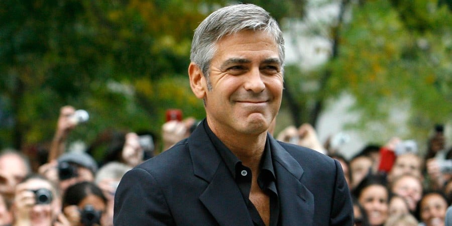 Atracţia faţă de George Clooney, provocată de tonul vocii sale