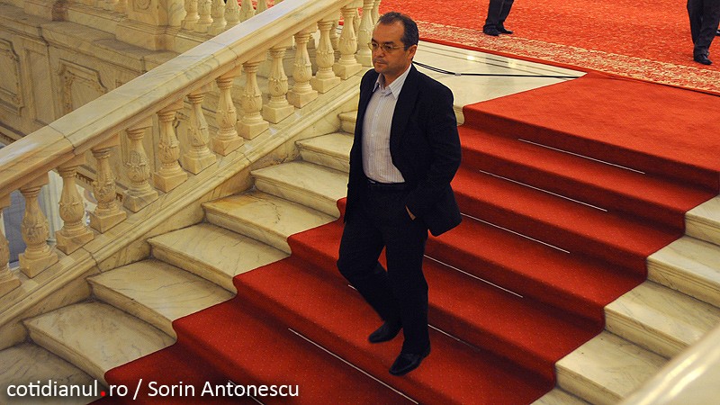 Boc: Reorganizare fără landuri şi regiuni cu conţinut etnic