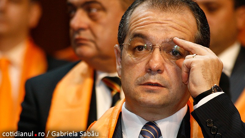 Boc 2003: pledoarie pentru un senat care să reprezinte administraţiile locale