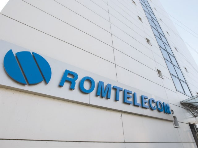 Peste 150 de angajaţi ai Romtelecom au ieşit în stradă