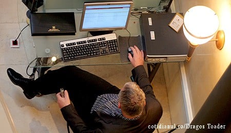 Românii suportă multe pentru a-şi păstra jobul