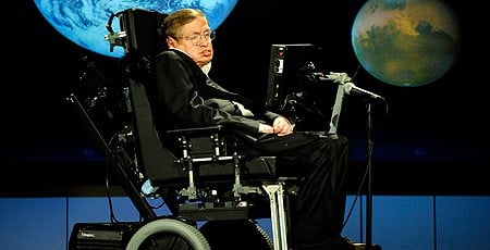 Stephen Hawking: „Extratereştrii există, dar nu trebuie să-i contactăm”