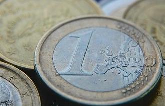 Cursul a scăzut la 4,1347 lei/euro