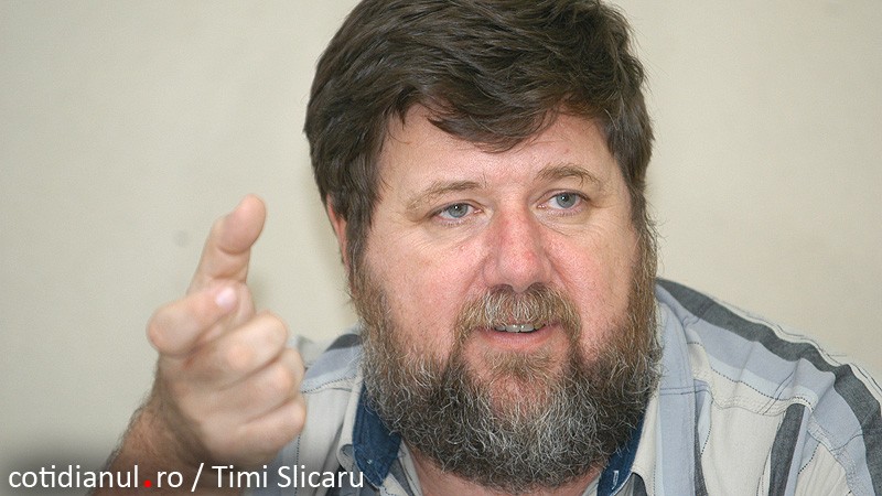 Bogdan Hossu debitează prostii pe bandă rulantă