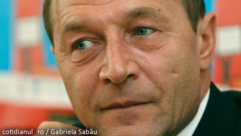 Băsescu: Scăderea cotei unice nu mi se pare o soluţie