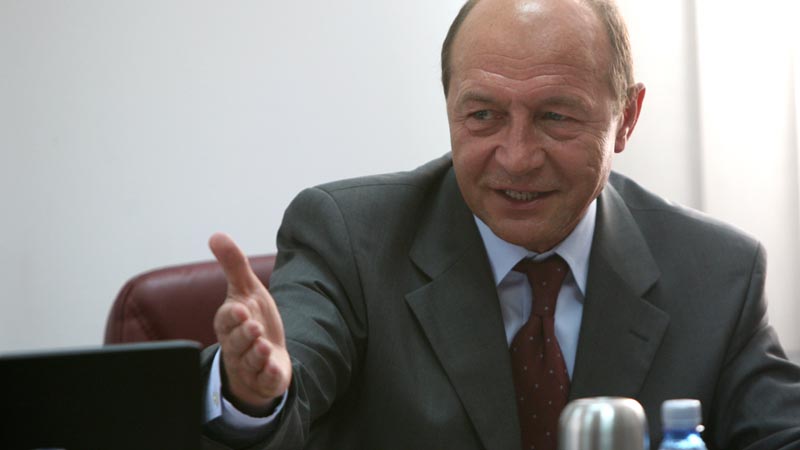 Băsescu: Vreau să fiu un om liber. De ce trebuie să stau cu poliţia după mine?