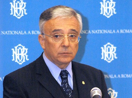 Isărescu: Ajustarea sectorului public trebuie încheiată