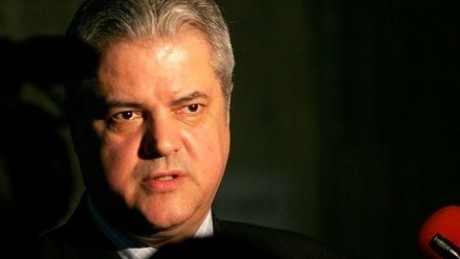 „Supravieţuitori”, o poezie de Adrian Păunescu dedicată lui Adrian Năstase