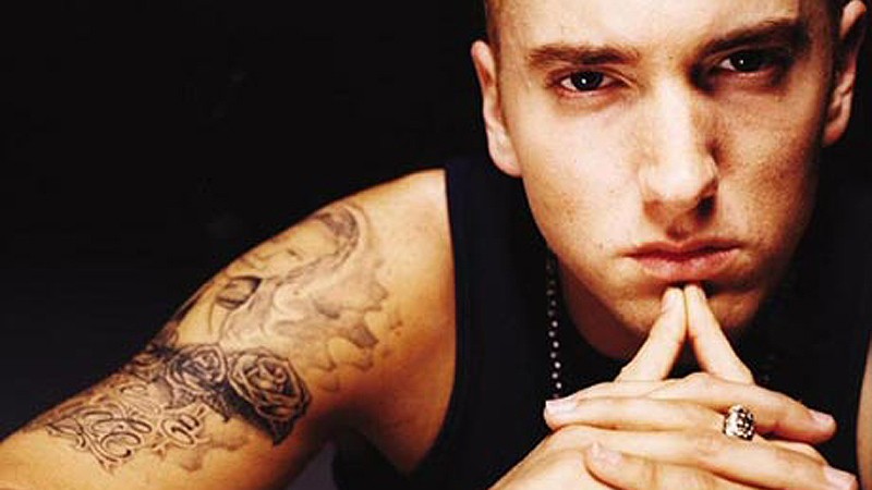 Eminem se consideră prea faimos pentru a ieşi la întâlniri romantice