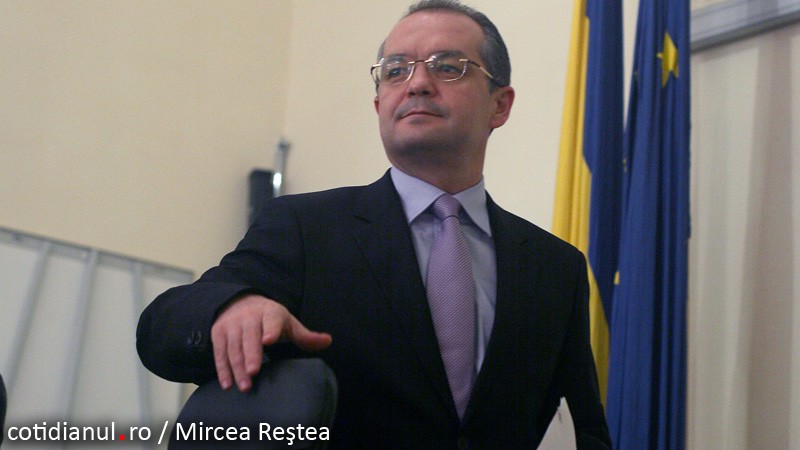 Nepotul lui Boc, spărgător de maşini în Cluj